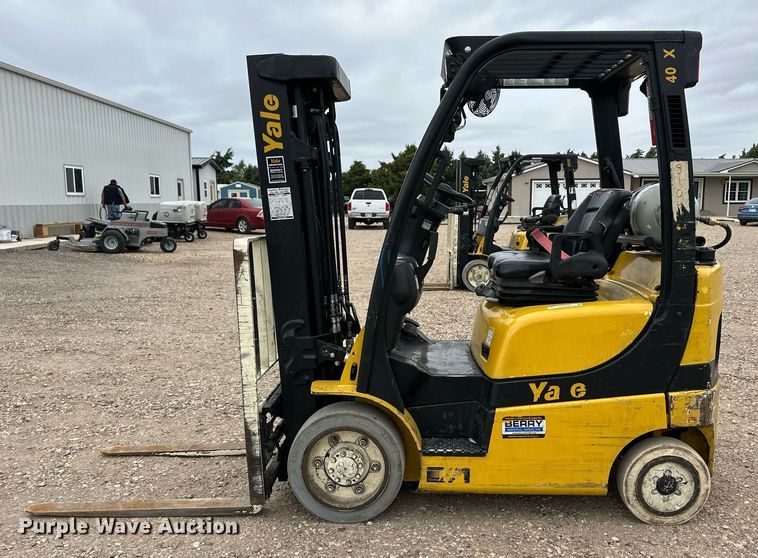 image for item EQ4795 Yale GLC040VXNDAE083 forklift
