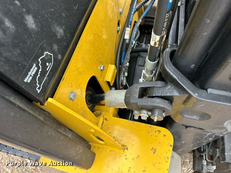 image for item EQ4795 Yale GLC040VXNDAE083 forklift