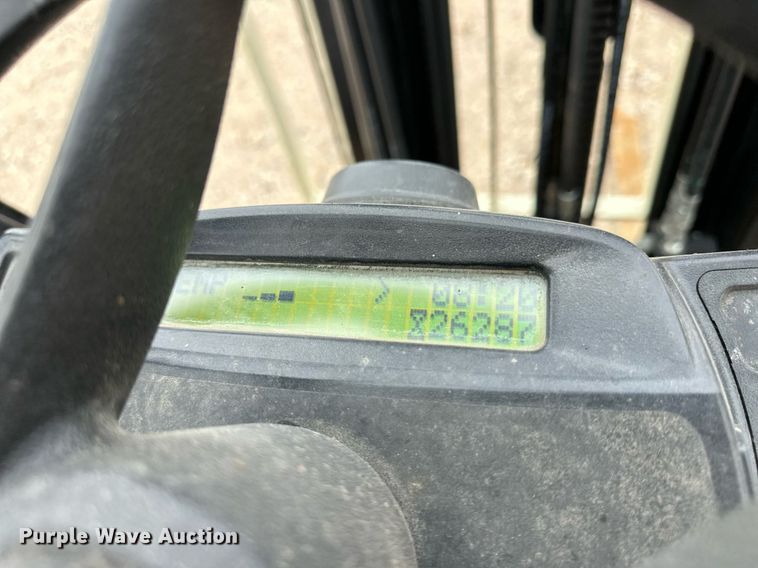 image for item EQ4795 Yale GLC040VXNDAE083 forklift