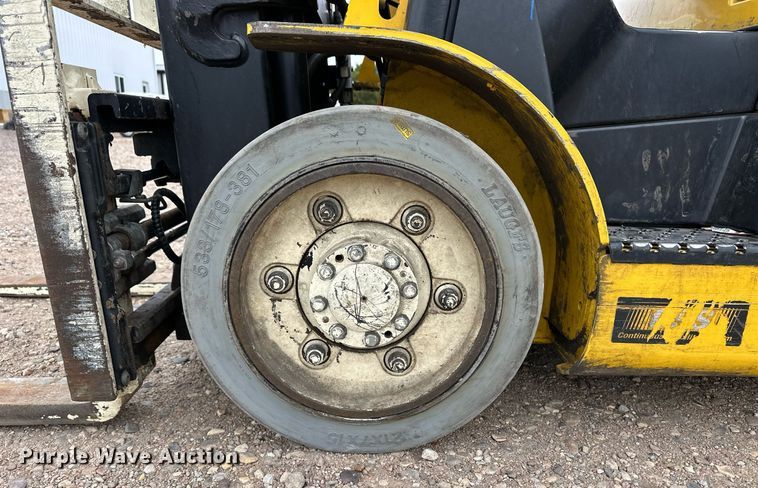 image for item EQ4795 Yale GLC040VXNDAE083 forklift