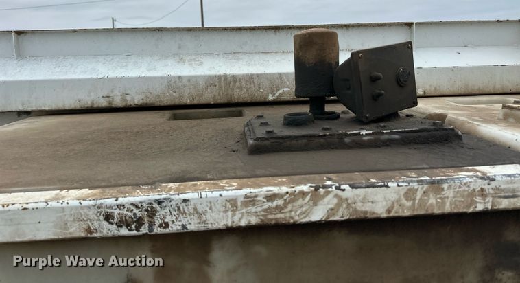 image for item EQ4800 IMT utility/service bed