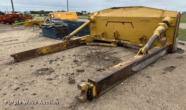 image for item EQ4811 163