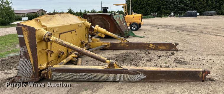 image for item EQ4811 163