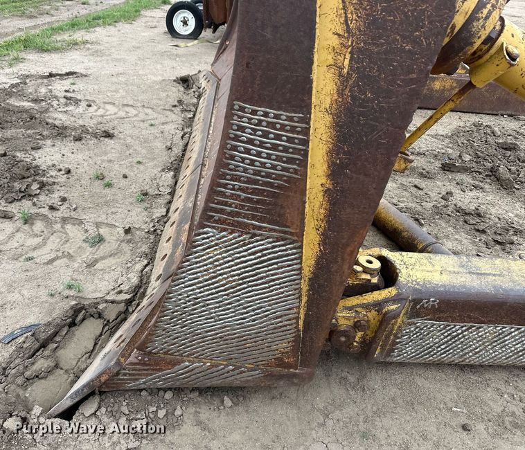 image for item EQ4811 163