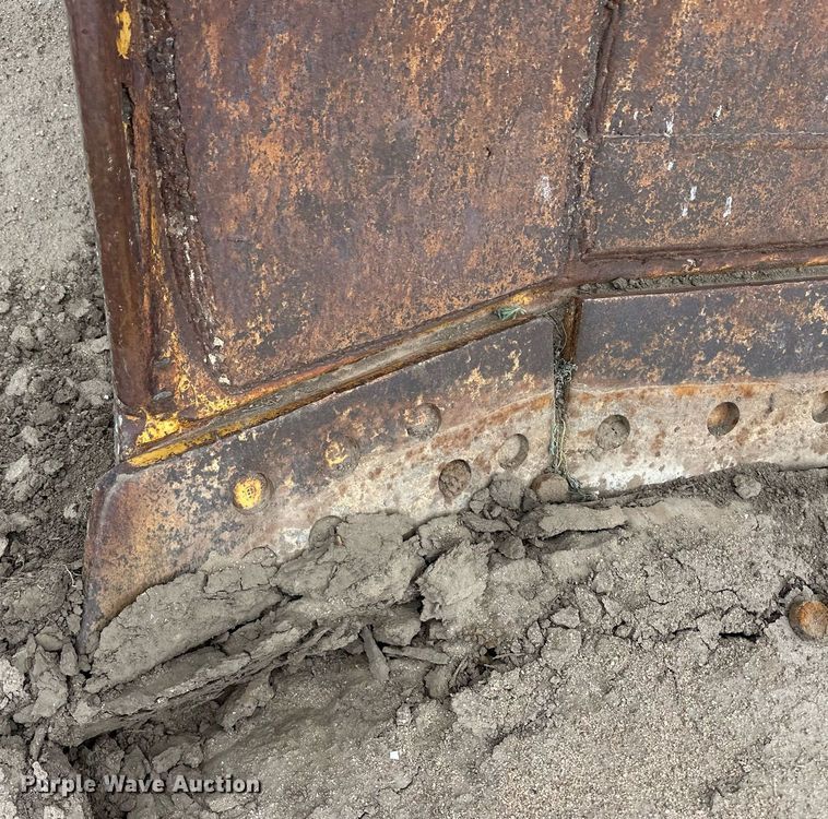 image for item EQ4811 163