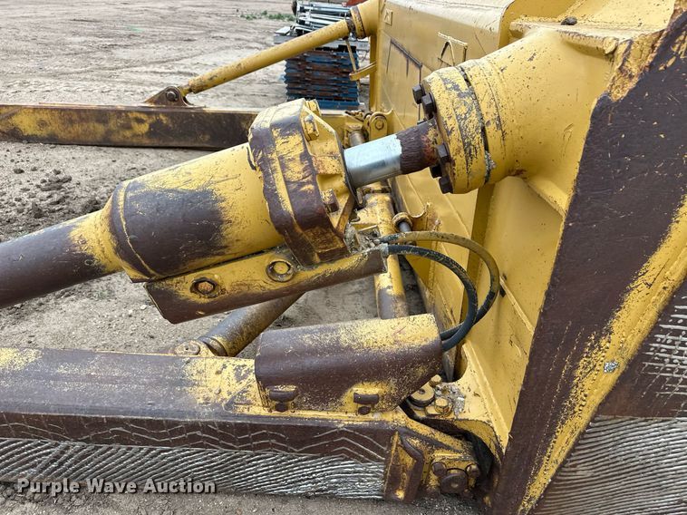 image for item EQ4811 163