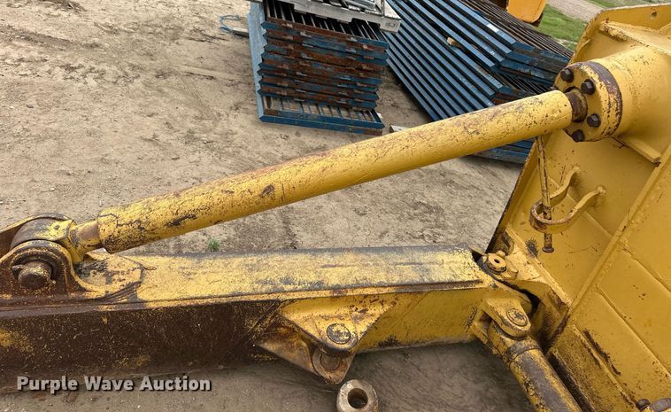 image for item EQ4811 163