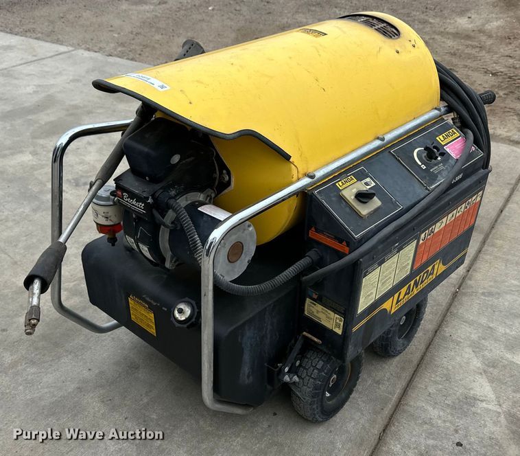 image for item EQ4816 Landa OHW4-3000B pressure washer