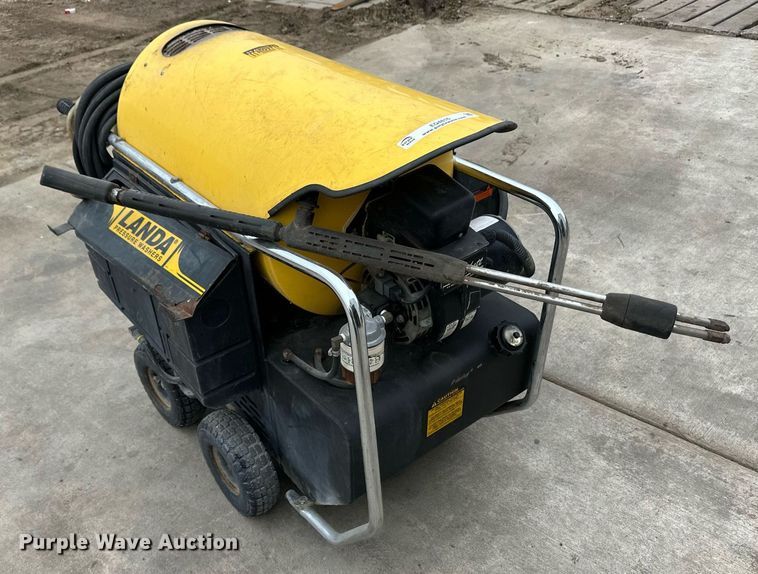 image for item EQ4816 Landa OHW4-3000B pressure washer