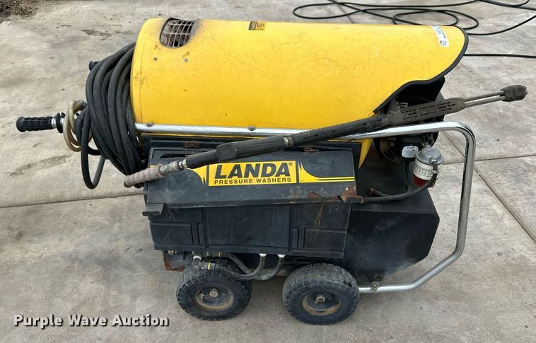 image for item EQ4816 Landa OHW4-3000B pressure washer