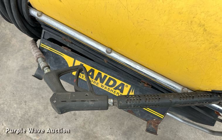 image for item EQ4816 Landa OHW4-3000B pressure washer