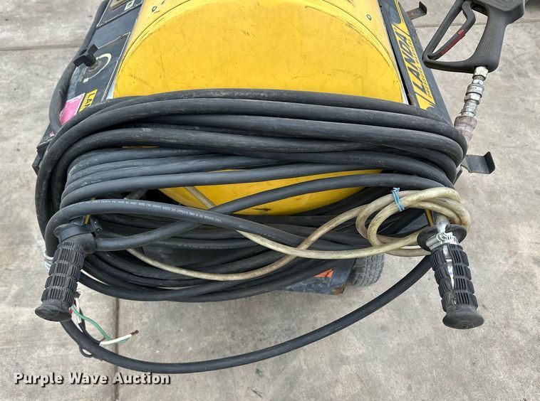 image for item EQ4816 Landa OHW4-3000B pressure washer