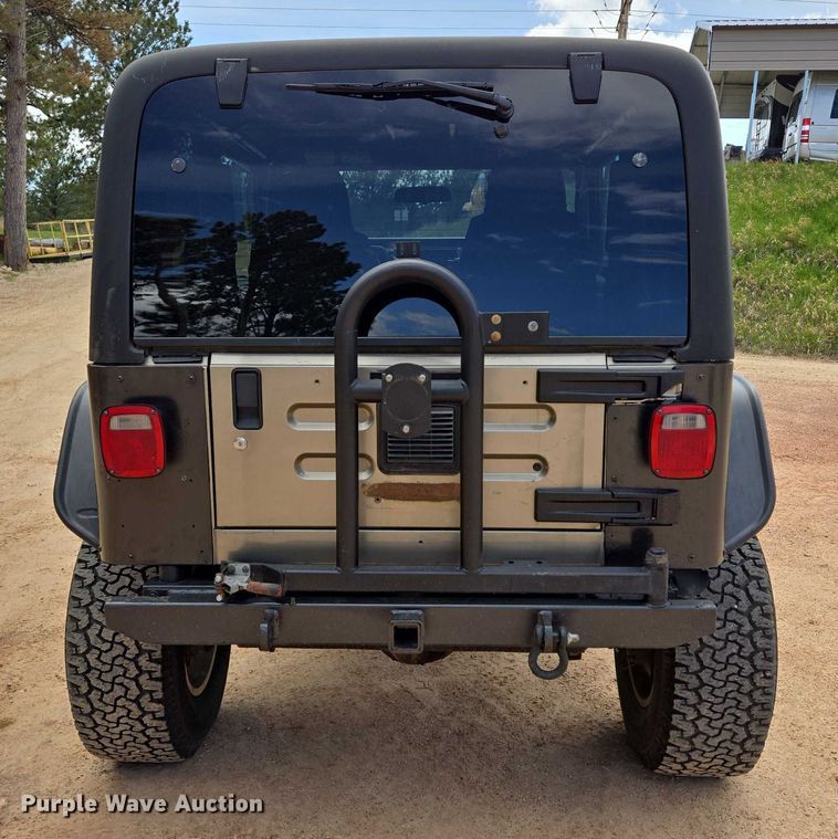 image for item ER5229 2005 Jeep Wrangler Rubicon SUV