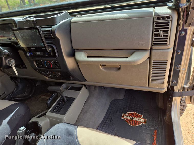 image for item ER5229 2005 Jeep Wrangler Rubicon SUV