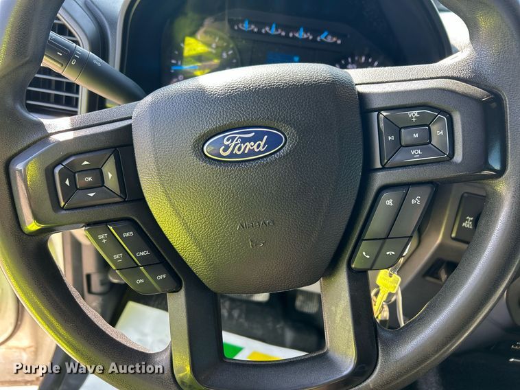 image for item EX9257 2017 Ford F250 Super Duty XL utility bed pickup truck