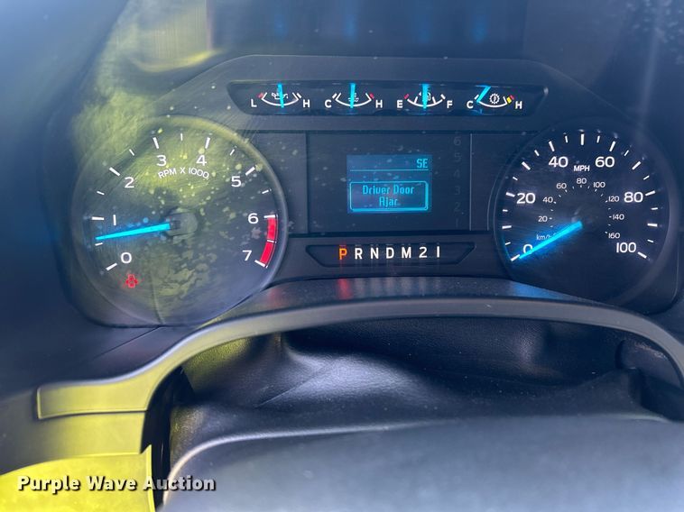 image for item EX9257 2017 Ford F250 Super Duty XL utility bed pickup truck