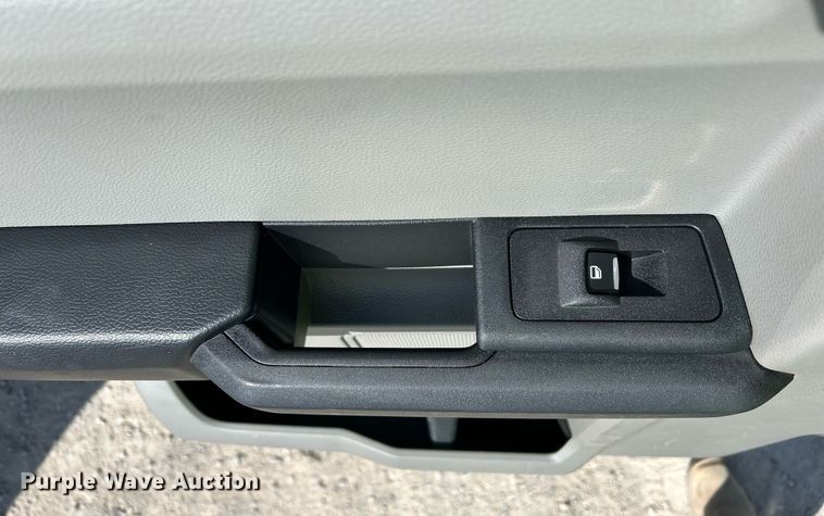 image for item EX9257 2017 Ford F250 Super Duty XL utility bed pickup truck