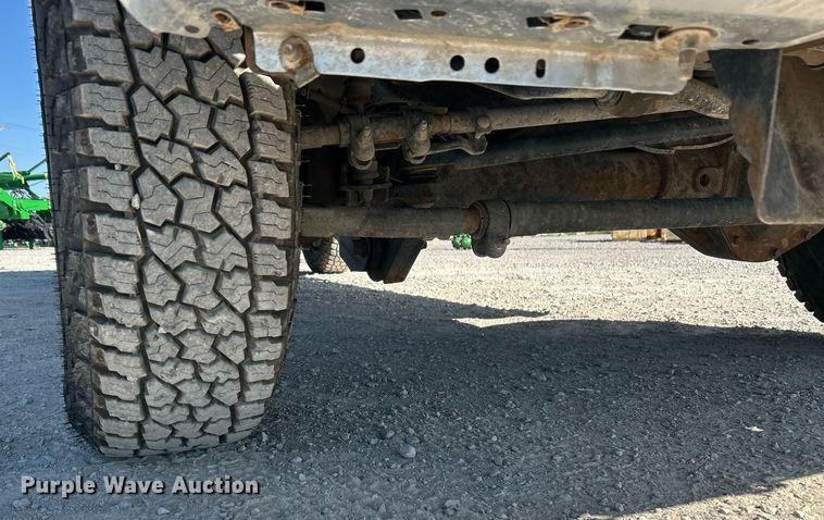 image for item EX9257 2017 Ford F250 Super Duty XL utility bed pickup truck