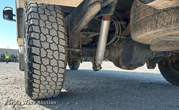 image for item EX9257 2017 Ford F250 Super Duty XL utility bed pickup truck