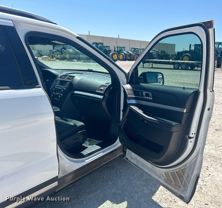 image for item EX9259 2017 Ford Explorer XLT SUV