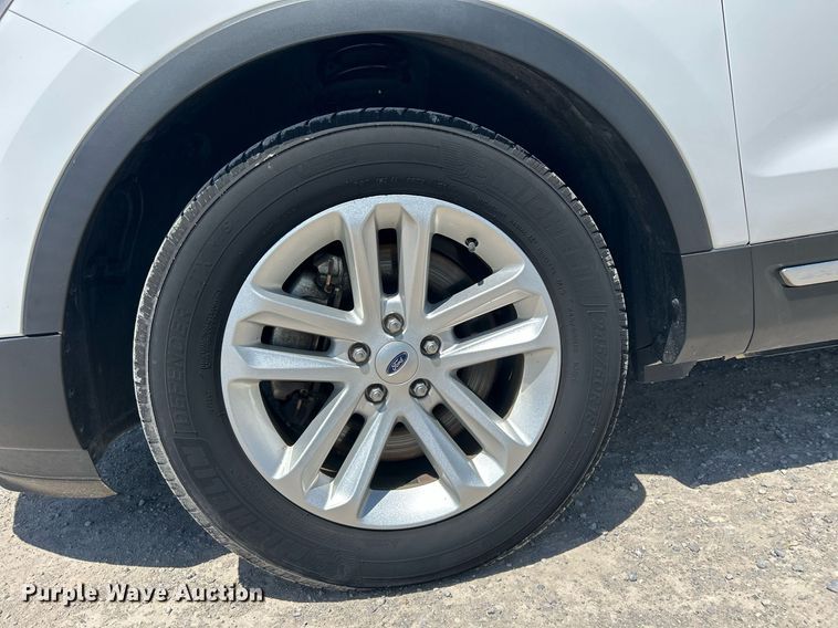 image for item EX9259 2017 Ford Explorer XLT SUV