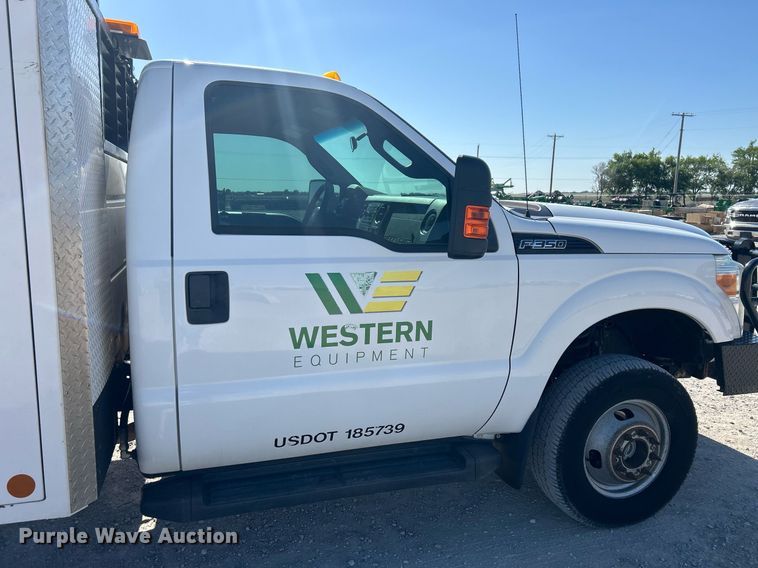 image for item EX9260 2016 Ford F350 Super Duty utility / service truck