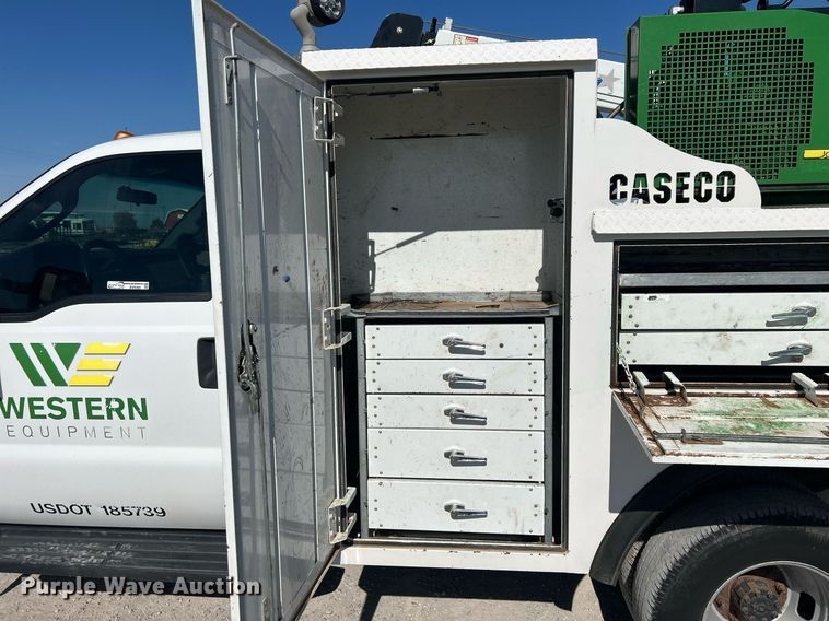 image for item EX9260 2016 Ford F350 Super Duty utility / service truck