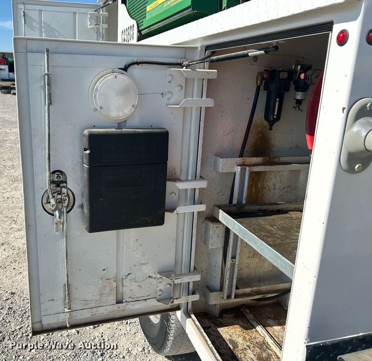 image for item EX9260 2016 Ford F350 Super Duty utility / service truck