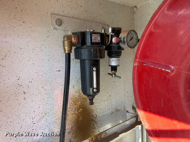 image for item EX9260 2016 Ford F350 Super Duty utility / service truck