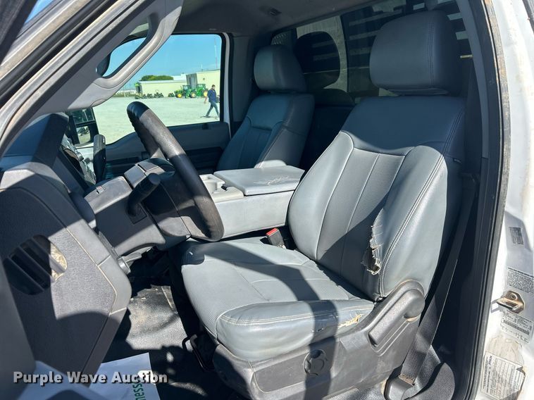 image for item EX9260 2016 Ford F350 Super Duty utility / service truck