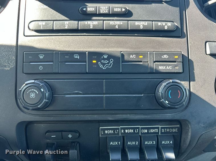 image for item EX9260 2016 Ford F350 Super Duty utility / service truck