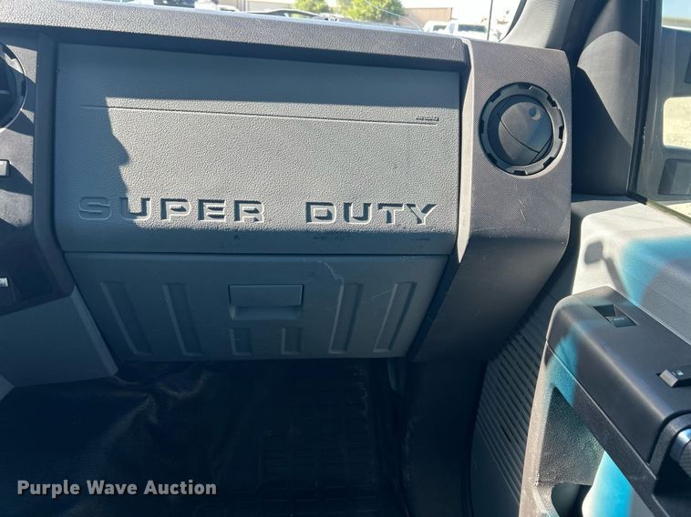 image for item EX9260 2016 Ford F350 Super Duty utility / service truck