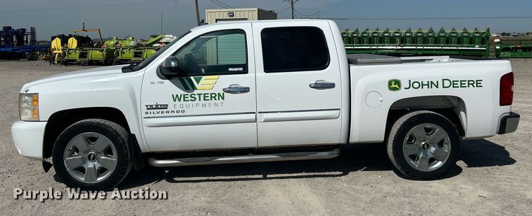 image for item EX9262 2010 Chevrolet Silverado 1500 Crew Cab pickup truck