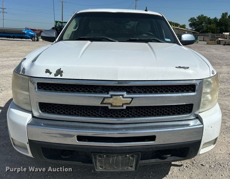 image for item EX9262 2010 Chevrolet Silverado 1500 Crew Cab pickup truck