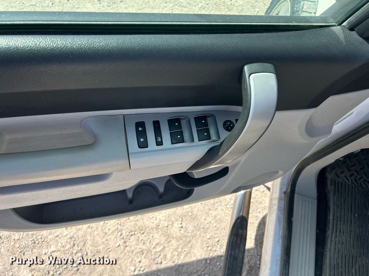 image for item EX9262 2010 Chevrolet Silverado 1500 Crew Cab pickup truck