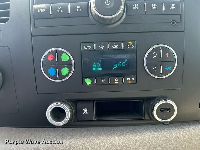 image for item EX9262 2010 Chevrolet Silverado 1500 Crew Cab pickup truck