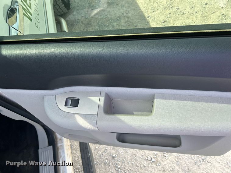 image for item EX9262 2010 Chevrolet Silverado 1500 Crew Cab pickup truck