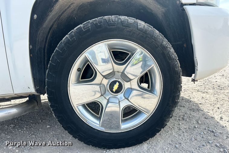 image for item EX9262 2010 Chevrolet Silverado 1500 Crew Cab pickup truck