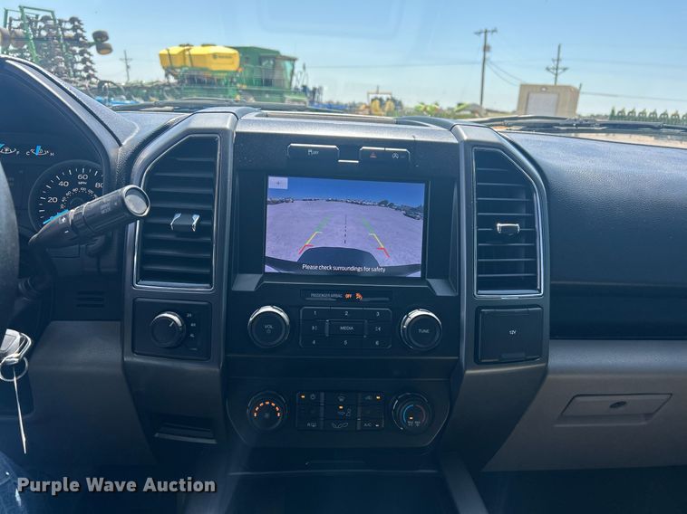 image for item EX9264 2020 Ford F150 XL SuperCrew pickup truck