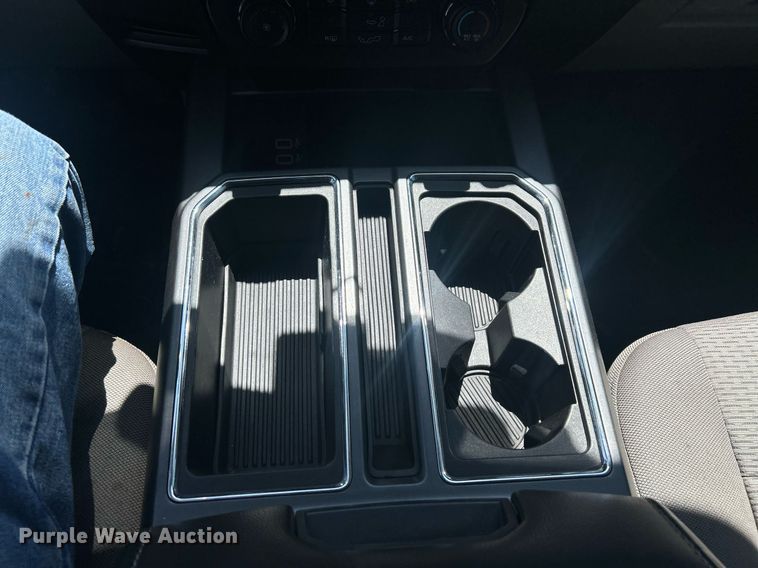 image for item EX9264 2020 Ford F150 XL SuperCrew pickup truck