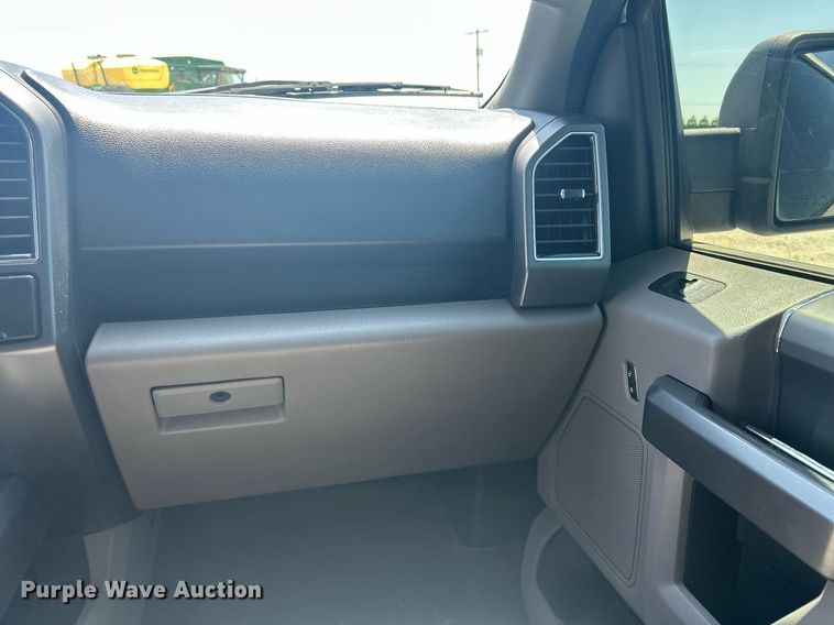 image for item EX9264 2020 Ford F150 XL SuperCrew pickup truck