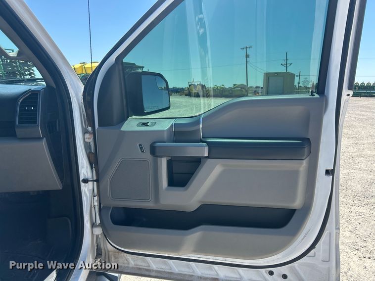 image for item EX9264 2020 Ford F150 XL SuperCrew pickup truck