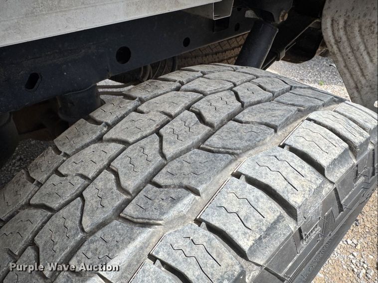 image for item EX9264 2020 Ford F150 XL SuperCrew pickup truck