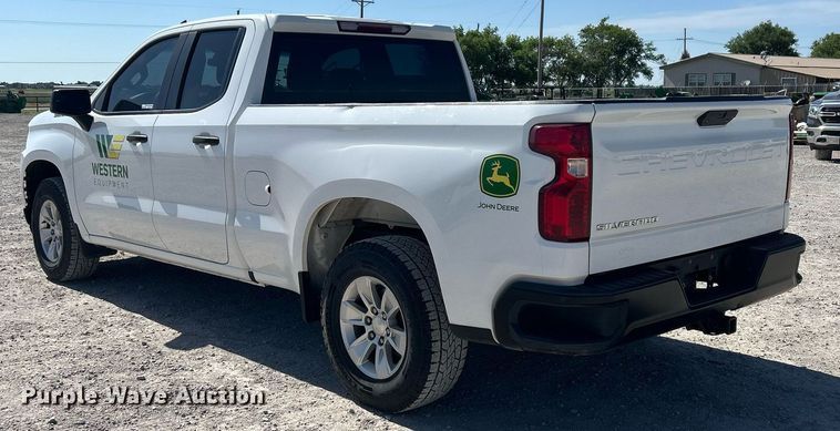 image for item EX9266 2020 Chevrolet Silverado 1500 Double Cab pickup truck