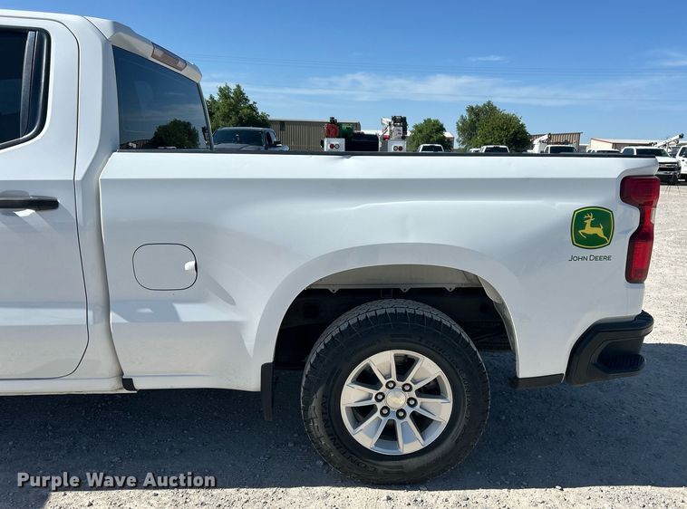 image for item EX9266 2020 Chevrolet Silverado 1500 Double Cab pickup truck