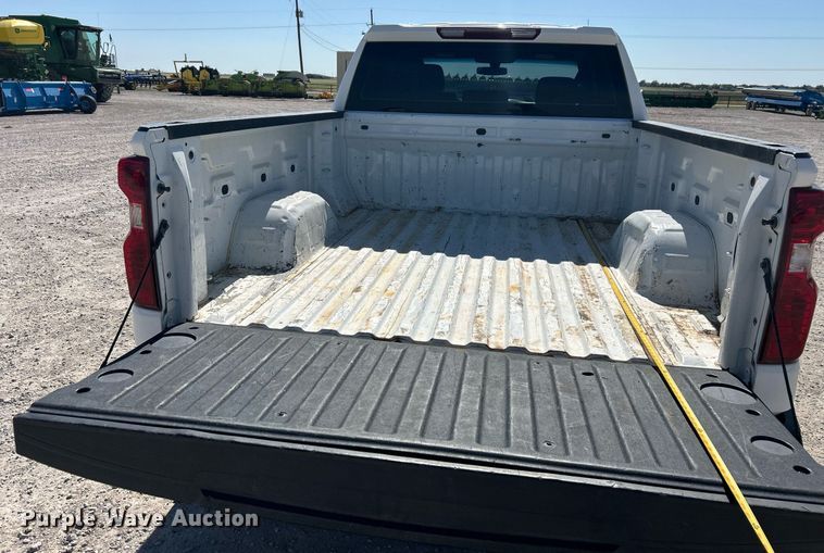 image for item EX9266 2020 Chevrolet Silverado 1500 Double Cab pickup truck