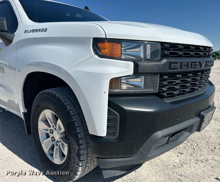 image for item EX9266 2020 Chevrolet Silverado 1500 Double Cab pickup truck