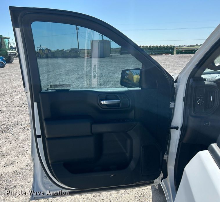 image for item EX9266 2020 Chevrolet Silverado 1500 Double Cab pickup truck