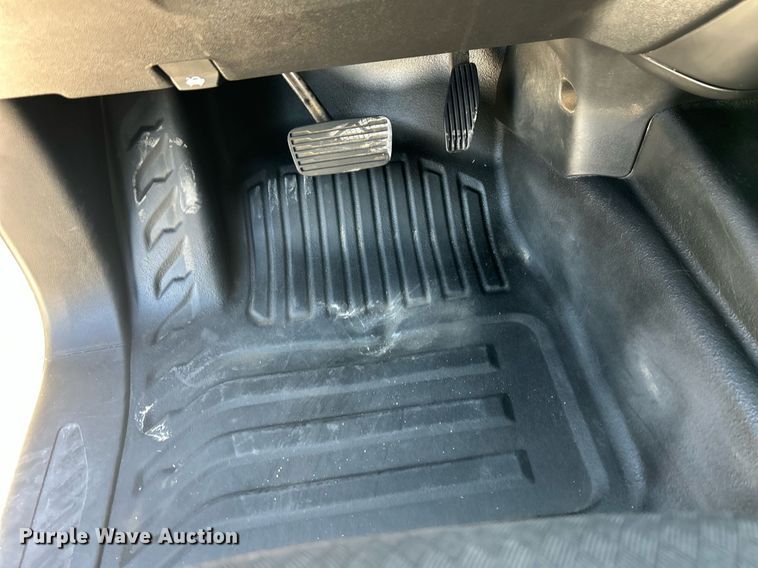 image for item EX9266 2020 Chevrolet Silverado 1500 Double Cab pickup truck