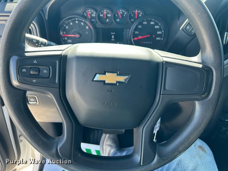 image for item EX9266 2020 Chevrolet Silverado 1500 Double Cab pickup truck